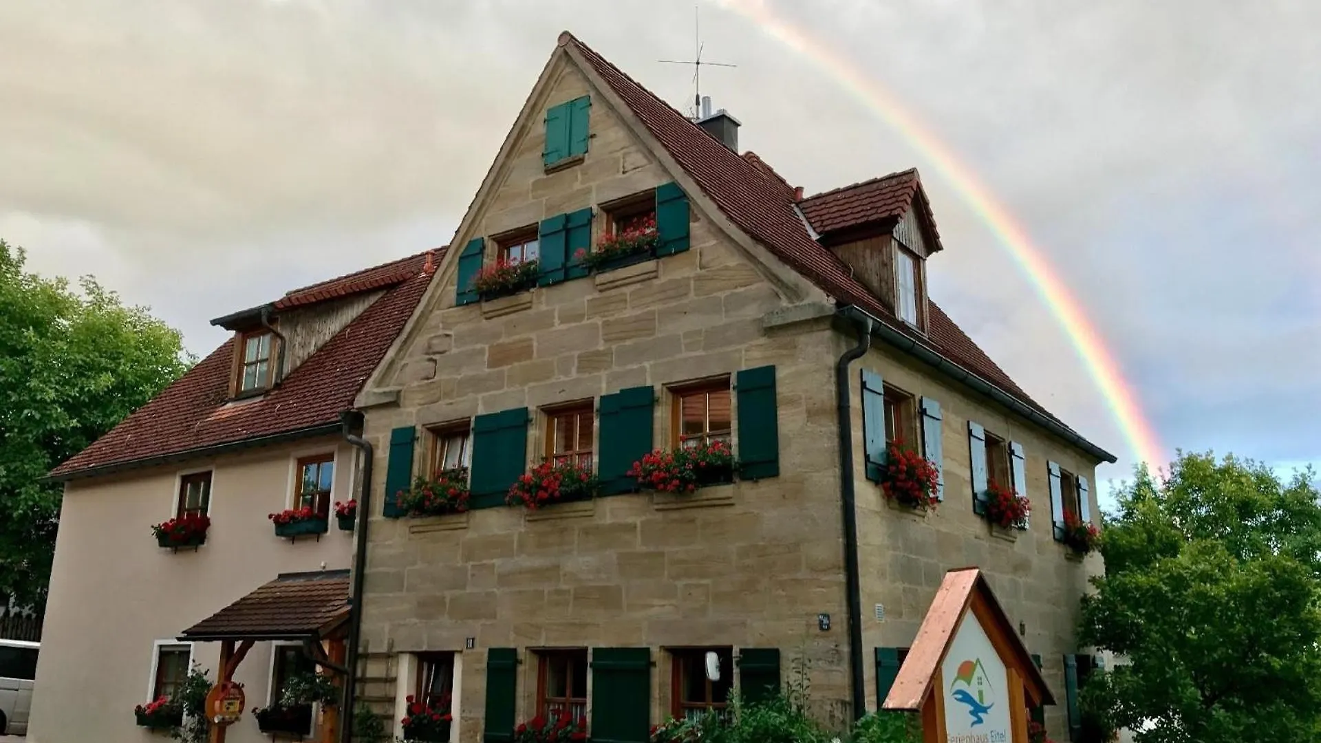 Charmant Trifft Moderne - Ferienwohnung Linde Spalt