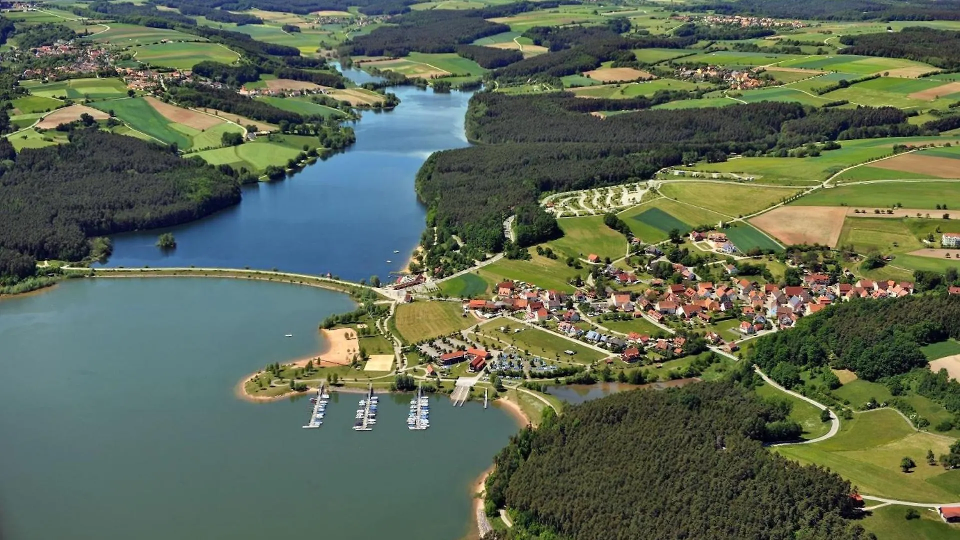 Apartment Charmant Trifft Moderne - Ferienwohnung Linde Spalt